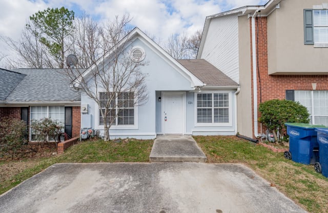 721 3rd St NE - 721 3rd Street Northeast, Alabaster, AL 35007