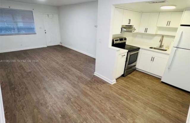 5820 NW 23rd St photos photos