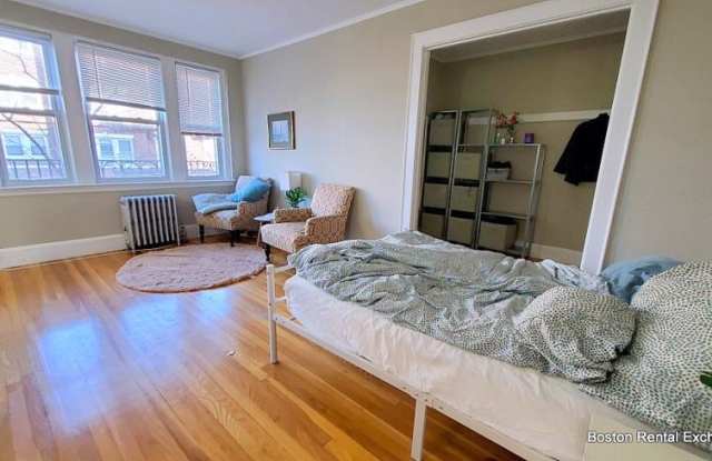 18 Day St. - 18 Day Street, Somerville, MA 02144