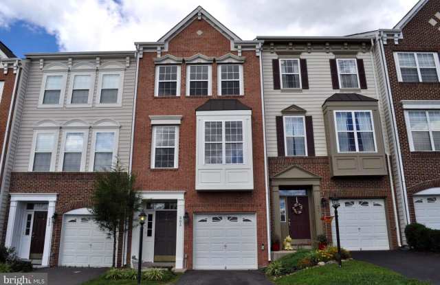 505 EDMONTON Terrace NE - 505 Edmonton Terrace Northeast, Leesburg, VA 20176