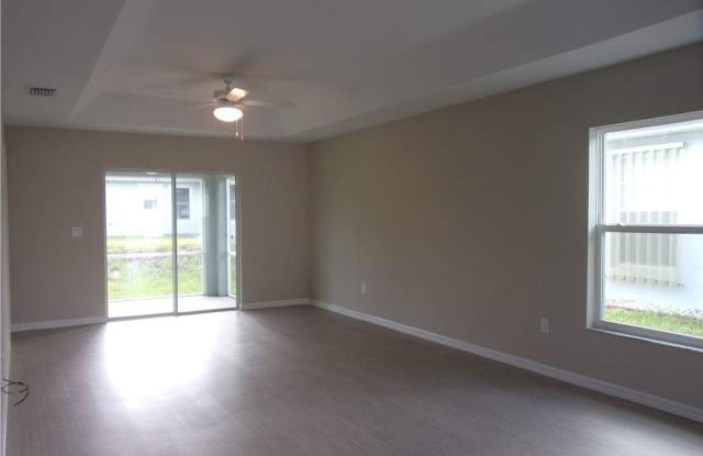 10494 S Drew Bryant Circle Gallery 2