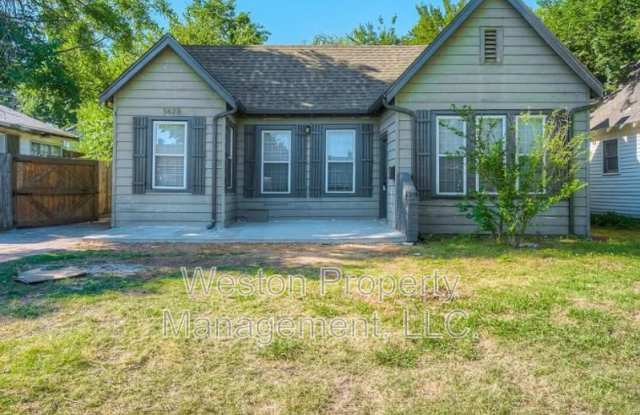 1428 Northwest 45th Street photos photos