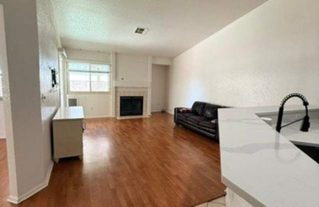 875 Serpentina Ave. Gallery 4