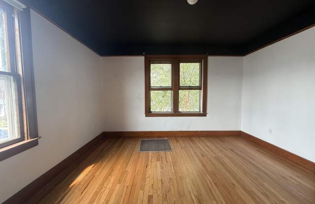 2600 Belmont Street Gallery 3