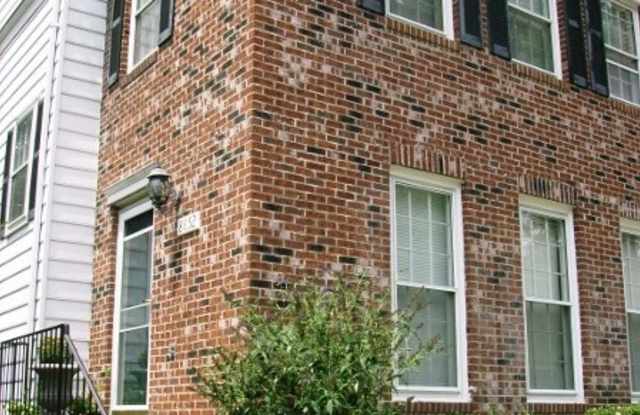 8852 Surveyors Place - 8852 Surveyors Place, West Springfield, VA 22152