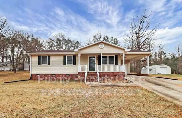 225 Pineland Avenue photos photos