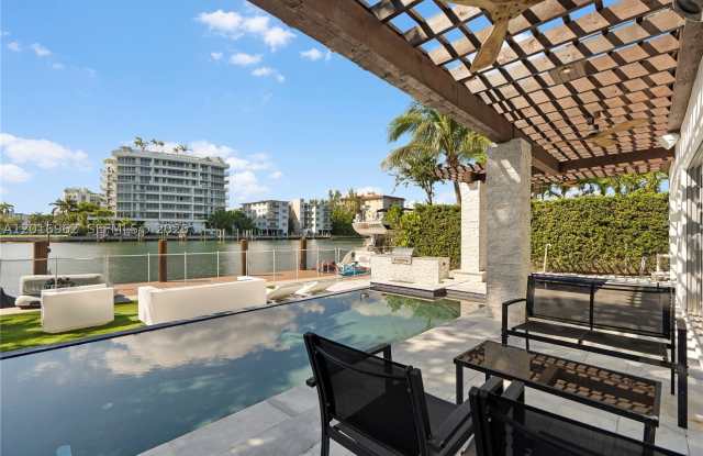 9380 Bay Drive Gallery 3