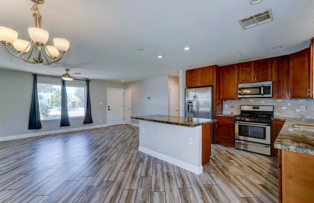 1716 West Villa Theresa Drive Gallery 4