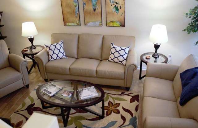 8142 Shadow Oak Drive Gallery 4