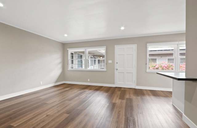 Shoreland Plaza photos photos