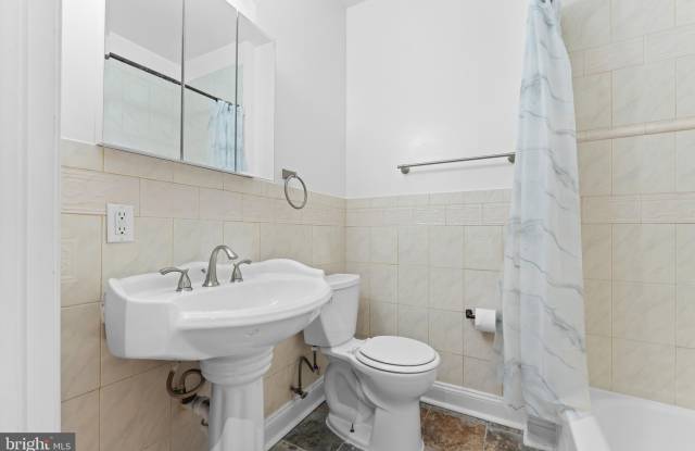 550 HOBART Place NW unit: 1 photos photos