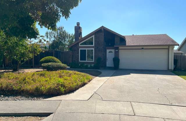 SPACIOUS BRIGHT CUL-DE-SAC 3BD/2BA HOUSE w/ BIG YARD!!! photos photos