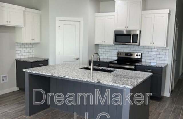 1008 Varenna Lane Gallery 3
