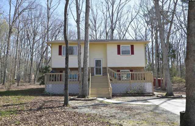 208 Lynch Lane photos photos