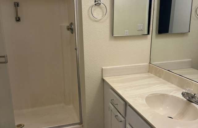 5326 W Peoria Ave photos photos