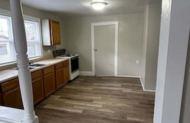 2 bedroom, 1 bath House! photos photos