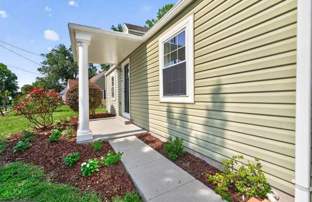 6010 BANGOR Drive Gallery 3