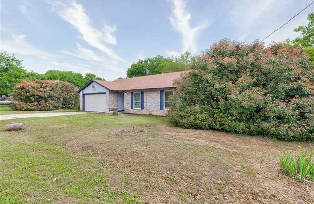 2608 Cypress LN Gallery 3