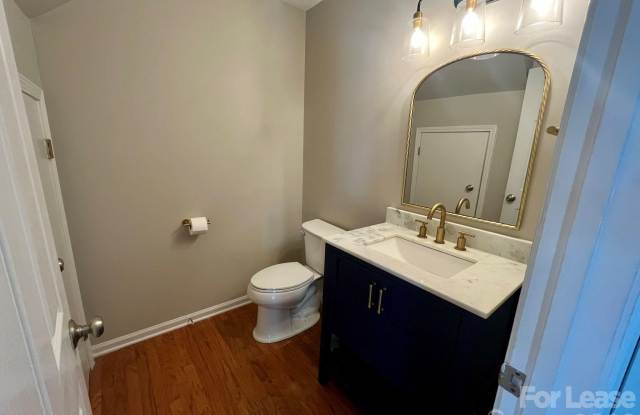 16854 Bridgeton Drive Gallery 3