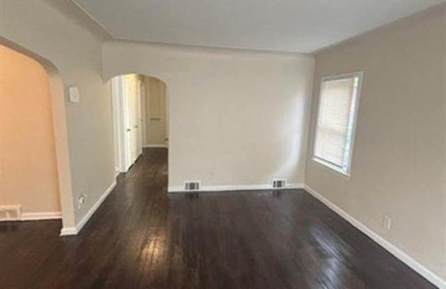 15909 Lauder Street Gallery 4