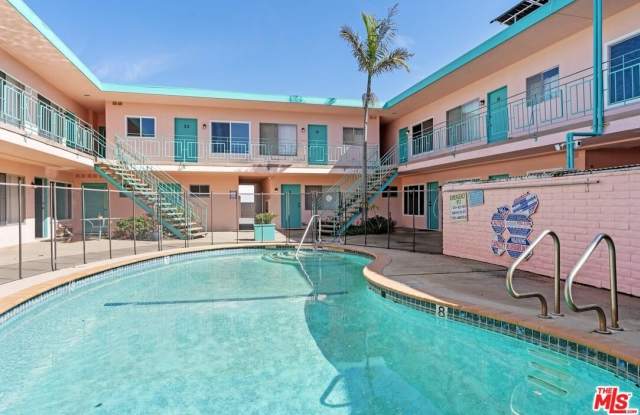 7825 W Manchester Ave unit: 6 photos photos 7825 W Manchester Ave unit: 6 photos photos