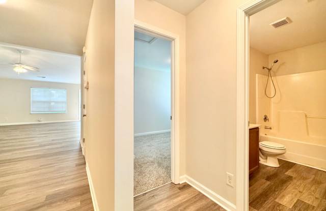 Open concept 3 or 4 BR in Manchester Subdivision off McKnight Mill Road Gallery 4