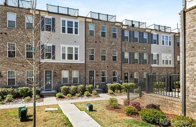 5044 Harrowsmith Lane photos photos