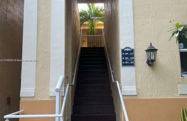 110 Jacaranda Country Club Dr photos photos