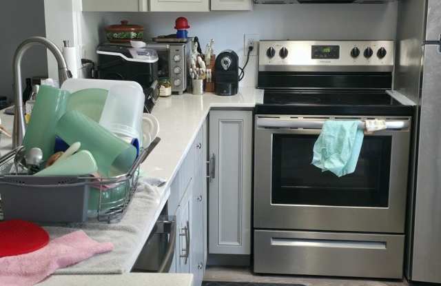 6091 NW 61st Avenue unit: 105 photos photos