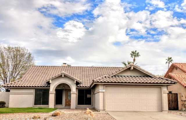 18813 N 71st Ln - 18813 North 71st Lane, Glendale, AZ 85308