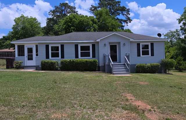 3 Bedroom, 1 Bathroom Rental photos photos