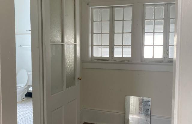 1917 Napoleon Ave Unit A Gallery 4