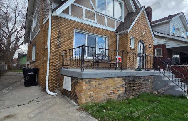 14375 Coyle St Lowr Gallery 2