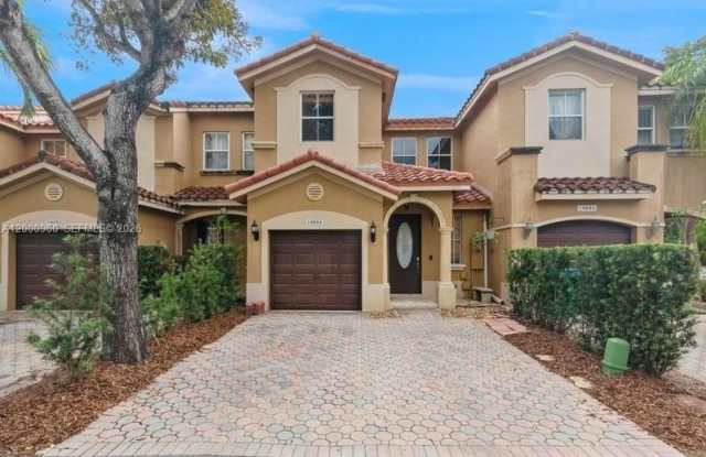 10884 SW 89th St photos photos