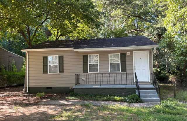 2 Bedroom Home in Gastonia - Spacious Rooms and No Carpet! photos photos 2 Bedroom Home in Gastonia - Spacious Rooms and No Carpet! photos photos