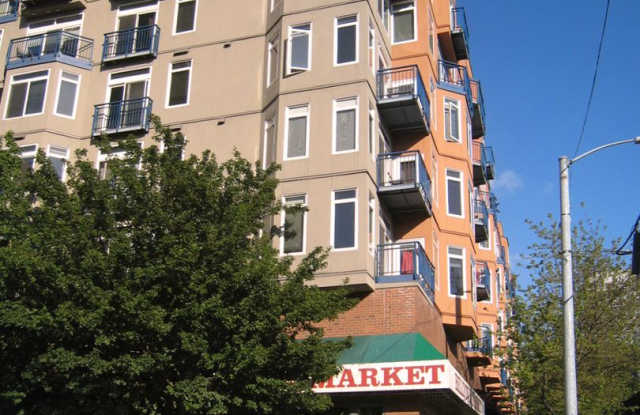 1bd/1.5ba Seattle Condo - 2414 1st Avenue, Seattle, WA 98121