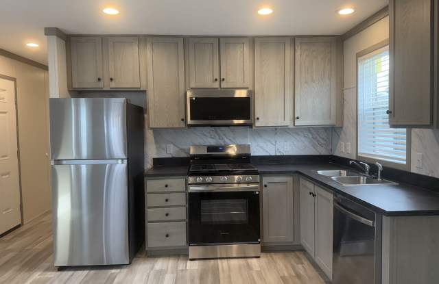 40 Canal photos photos 40 Canal photos photos