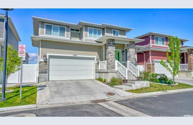 Beautiful 4 Bedroom Home in Midvale! photos photos