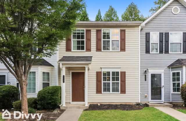 759 Crestwell Circle - 759 Crestwell Circle, Atlanta, GA 30331