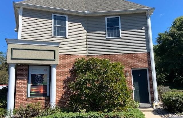 571 Main Street Gallery 2