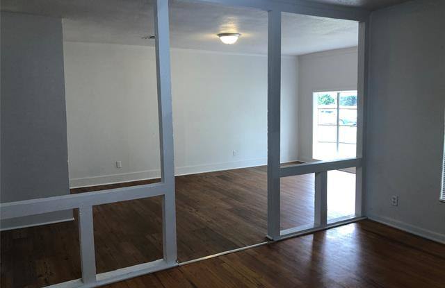5925 Malvey Avenue Gallery 3