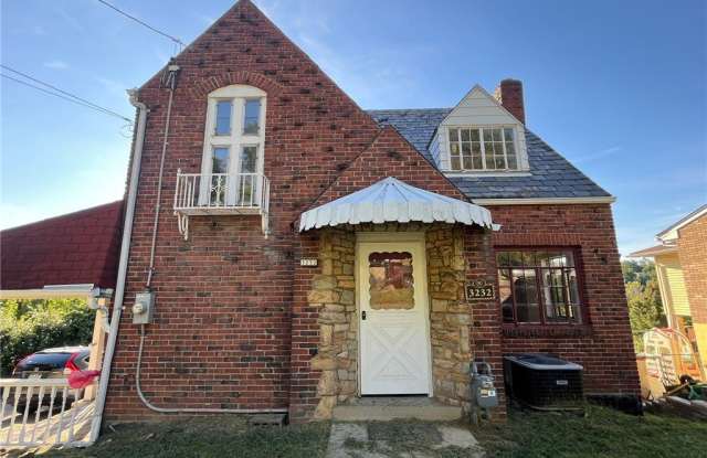3232 Margaret St photos photos