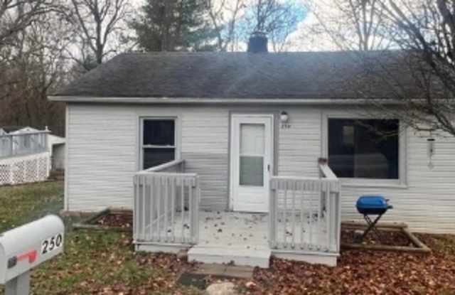 Adorable 1 bed/1 bath plus office space with large back yard! photos photos