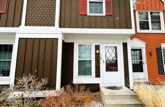 Charming 2-Bedroom 2 Bathroom Townhome with Finished Basement In Prime Lafayette Location! photos photos