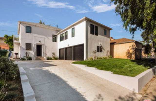 11339 Montana Avenue Gallery 3