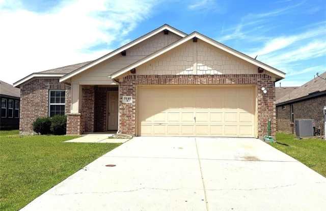 5145 Royal Springs Drive photos photos