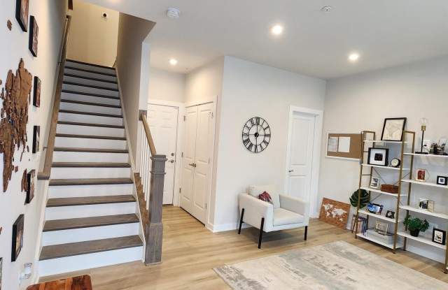 5606 HYATTSVILLE DRIVE photos photos