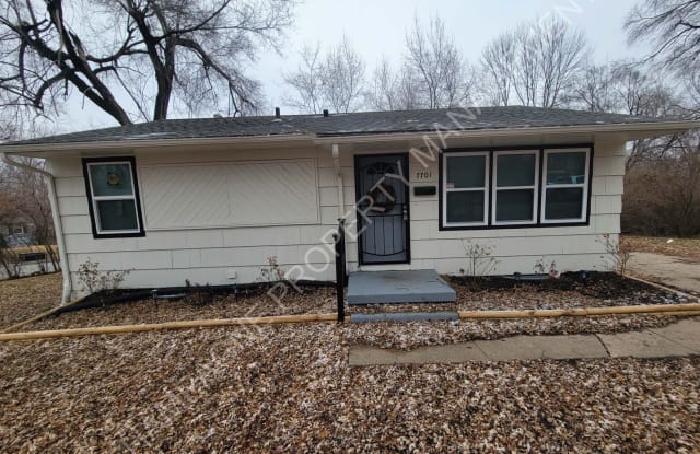 7701 E 47th Ter - 7701 East 47th Terrace, Kansas City, MO 64129