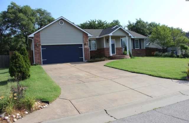 January FREE RENT! South Wichita Gem! Save $$ with solar panels - 1206 East Mona Circle, Wichita, KS 67216