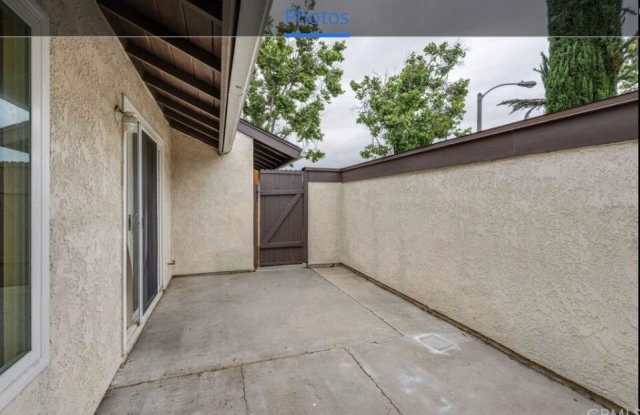 2341 Cravath Court Gallery 2
